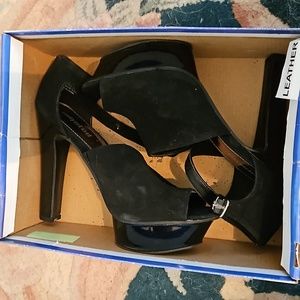 Unlisted Black Velvet peek-a-boo toe platform 4 in tall, thick heel